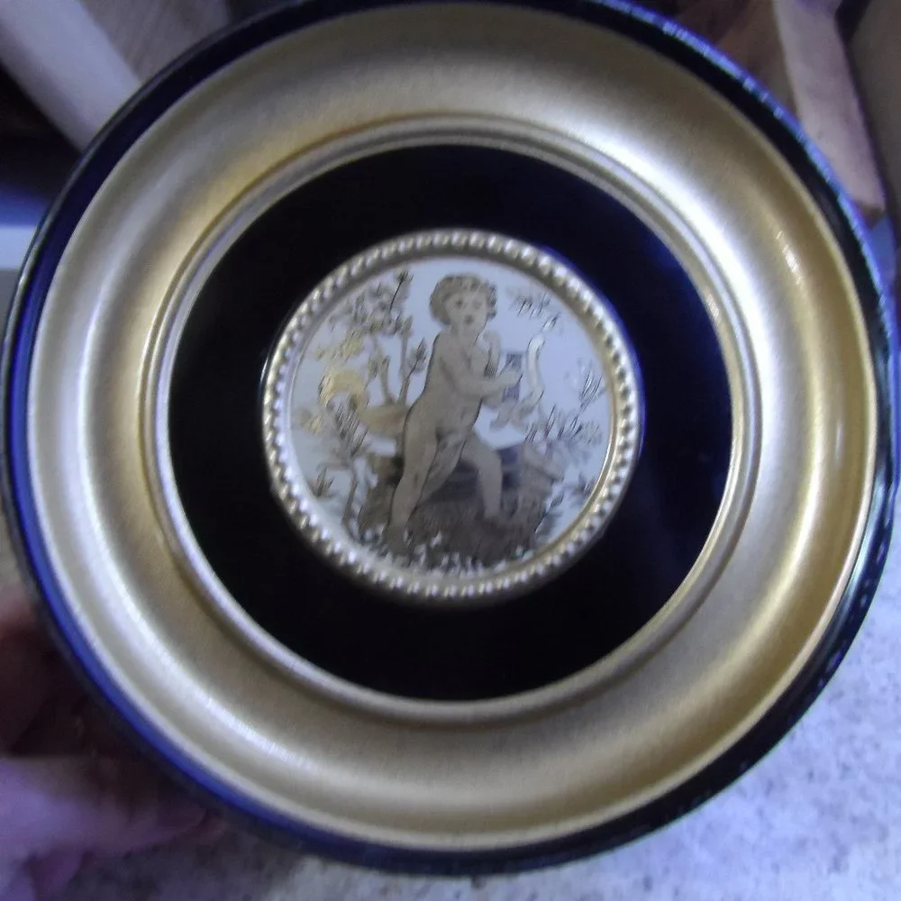 Vintage Guildcraft Double Sided Golden Cherub Angel Tin